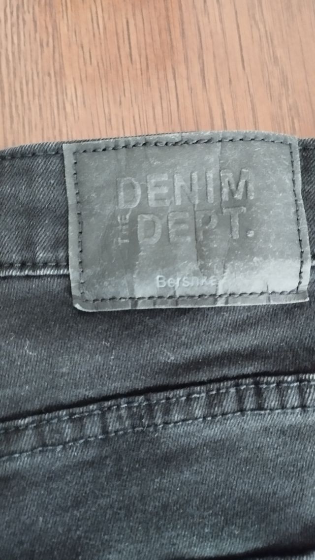 Vaqueros Bershka Negros