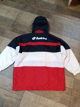 Vintage Chaqueta Lotto Ac Milan en très bon état 