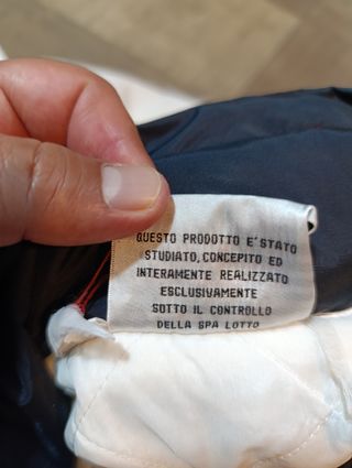 Vintage Chaqueta Lotto Ac Milan en très bon état 