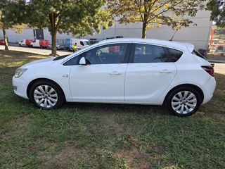 Opel Astra 2012