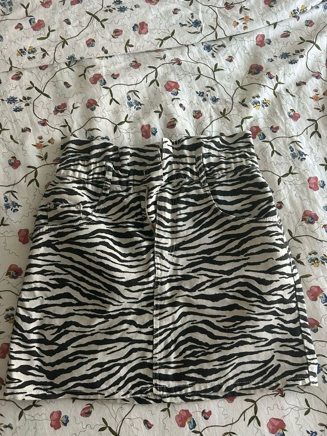 Falda animal print cebra