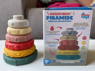 Pirámide encajable Piccolo Toys