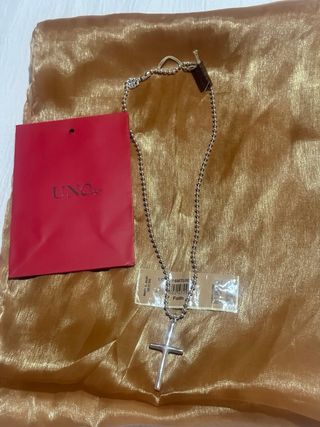 Collar Cruz Uno de 50 Plata
