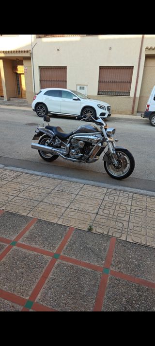 Hyosung Aquila 650