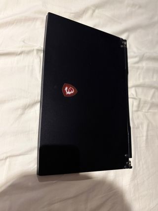 Portátil MSI GL75 9SEK-074EX