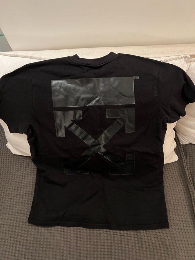 Off-White Camiseta Negra