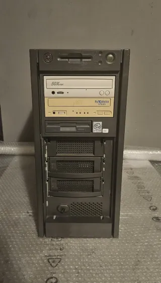 Fujitsu Siemens PRIMERGY 170
