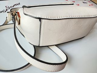 Borsetta bianca con tracolla