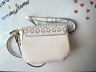 Borsetta bianca con tracolla