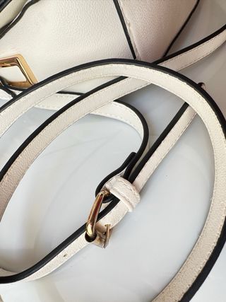 Borsetta bianca con tracolla