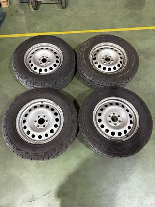 4 Llantas con neumáticos Bridgestone 255/65 R17
