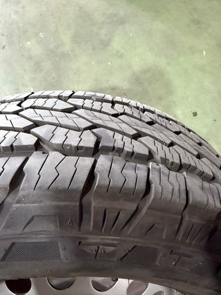 4 Llantas con neumáticos Bridgestone 255/65 R17