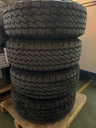 4 Llantas con neumáticos Bridgestone 255/65 R17