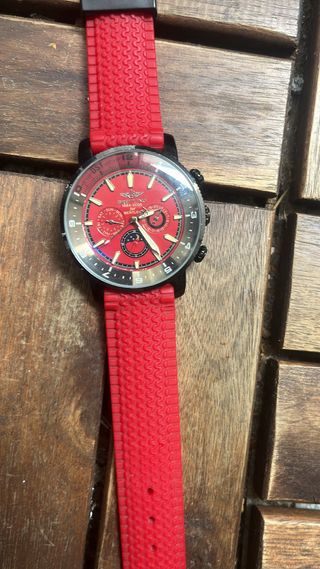 Reloj Breitling Negro y Rojo
