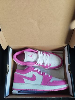 Nike Jordan Rosas y Blancas Talla 38