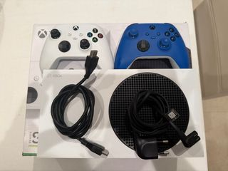 Consola Xbox Series S + 2 Mandos