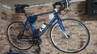 Bicicleta de carretera BH Sapphire azul