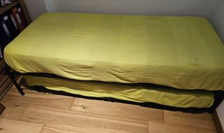 Cama nido con estructura metálica con 2 colchones