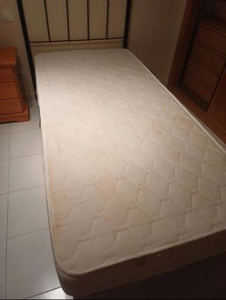 Cama de 90: colchón, somier y  cabecero 