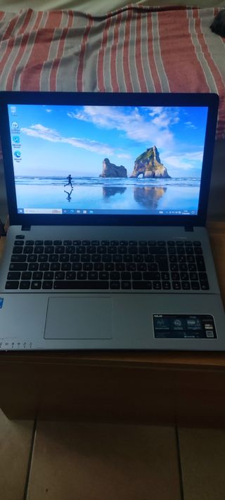 Notebook Asus F550L Intel i3 HD 500GB 4GB RAM
