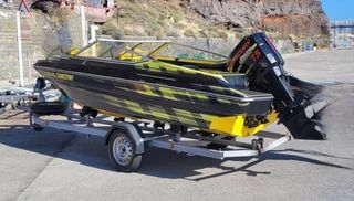 LANCHA / BARCO MAXUM