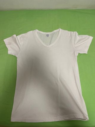 Camiseta Blanca V-Neck