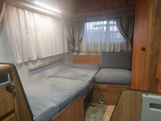Autocaravana Hymer 
teléfono(657067853)