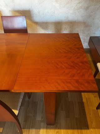 Mesa y 6 Sillas Comedor Cerezo