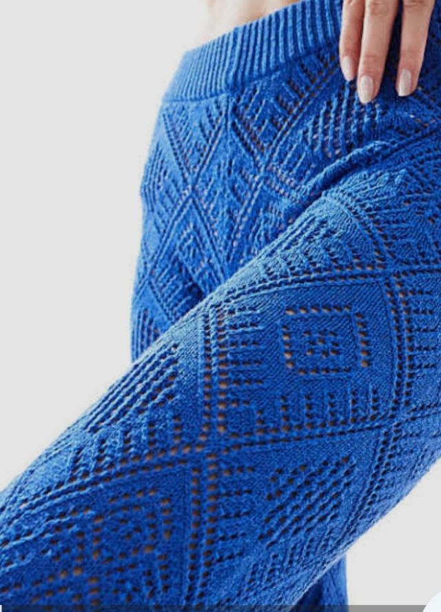 Pantalón de punto Stradivarius