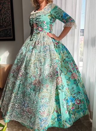 Traje de Fallera 