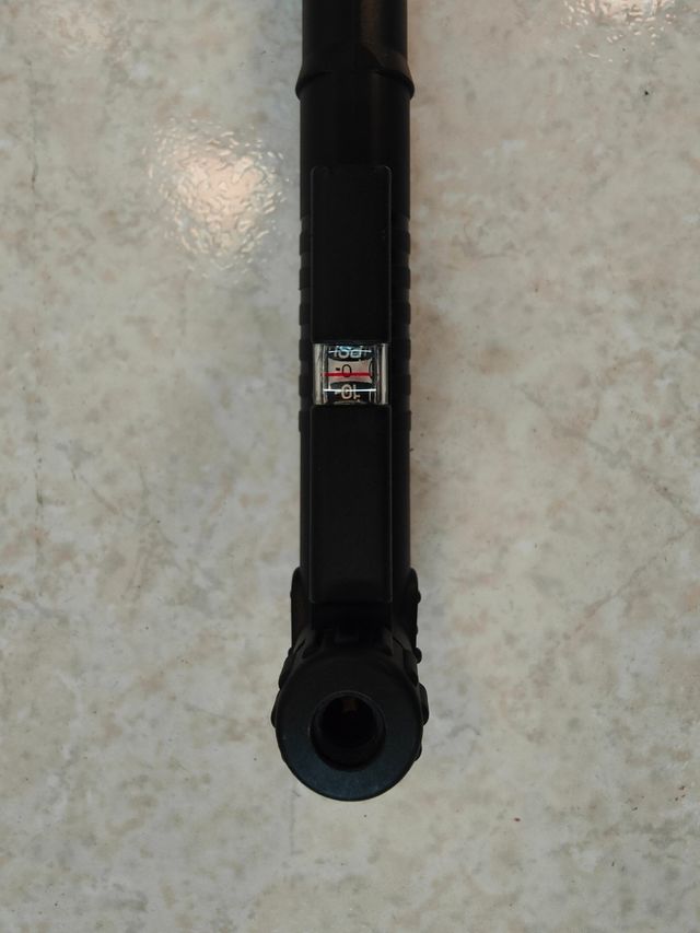 Bomba de bici con manómetro