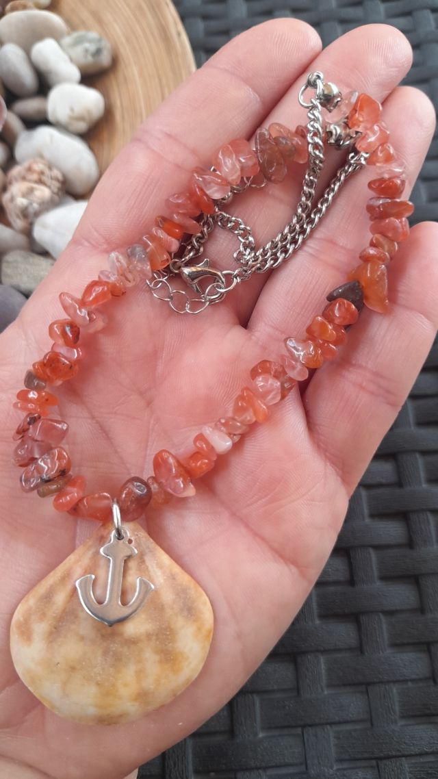 Collar cornalina con concha y ancla