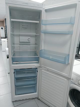 Nevera blanca
185×60
