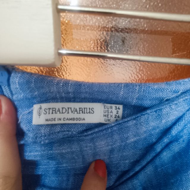 Conjunto de dos piezas en tejido de lino.