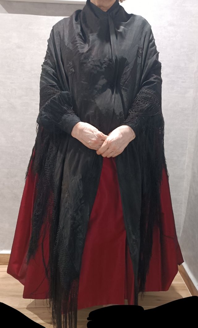 Falda saya indumentaria tafetán granate