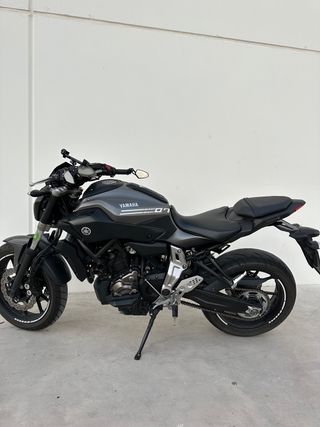 Yamaha MT-07 2016