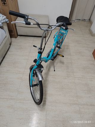 Bicicleta plegable azul