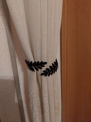 Recogedor Cortinas Hojas Metal Negro