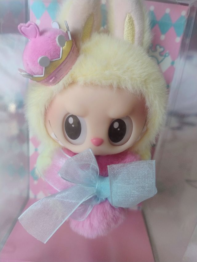 Labubu Let's Checkmate Original.