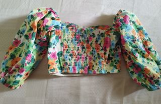 Conjunto floral Stradivarius