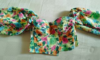 Conjunto floral Stradivarius