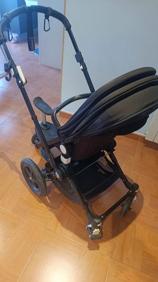 Carrito Bugaboo Fox 3 con capazo y silla