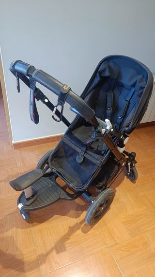 Carrito Bugaboo Fox 3 con capazo y silla