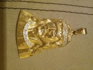 Colgante Jesús color  Oro con Circonitas
