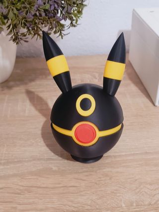Pokeball Umbreon que se abre + pedestal