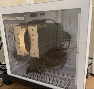 Torre PC (12700k, 32GB, 9070XT)
