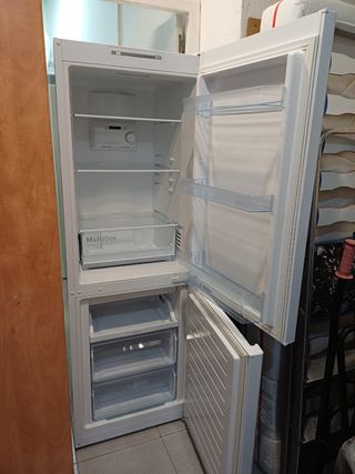 NEVERA BOSCH 177cm. DE ALTO SEGUNDAMANO