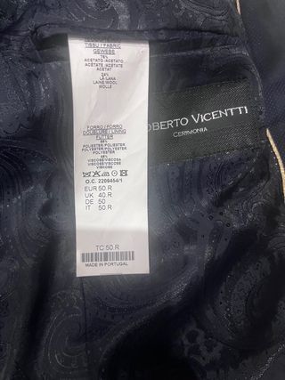 Traje novio 2025 portada catalogo roberto vicentti