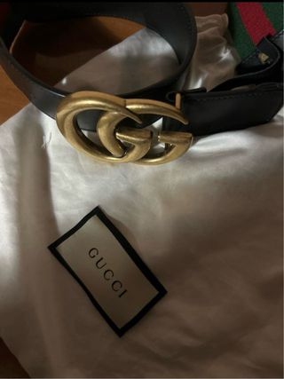 Cinturón Gucci Negro con Rayas Verdes y Rojas
