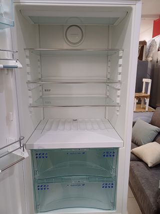 NEVERA LIEBHERR A+ COMBINADA NOFROST SEGUNDAMANO